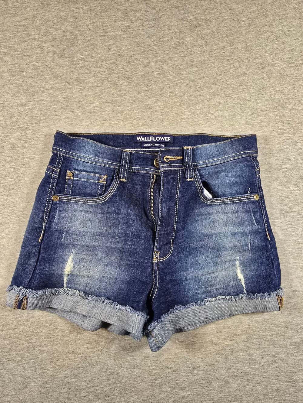 Wallflower Legendary Fit Distressed Cuffed Denim Jean Shorts Women's Size 5